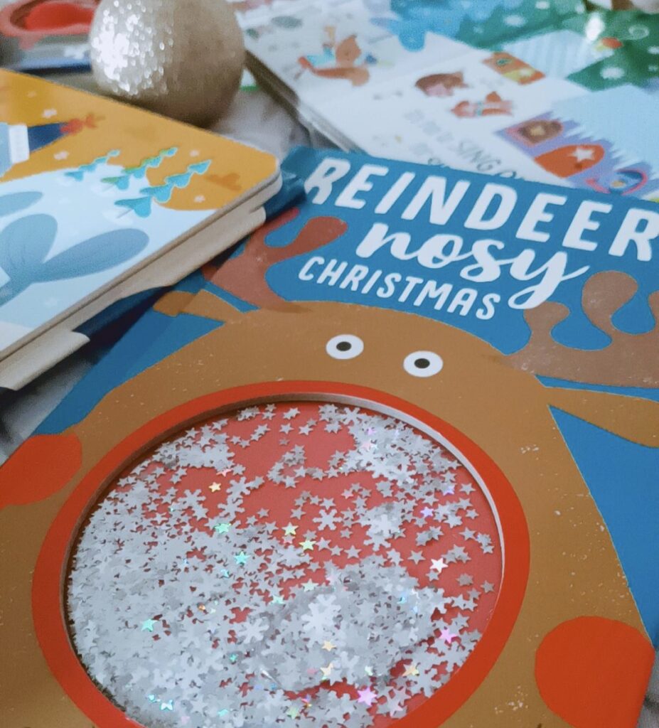 child winter christmas books shelf reindeer