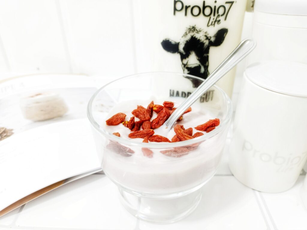probio7 raspberry yoghurt with goji berries